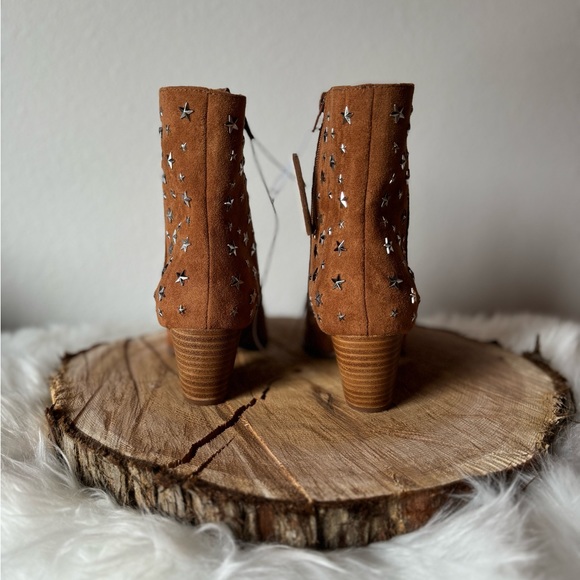 Matisse faux suede booties - Picture 2 of 4